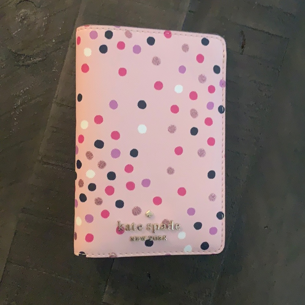 BRAND NEW Kate Spade ♠️ passport/wallet